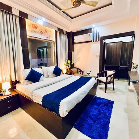 Hotel Ramawati Near Ganga Ghat ハリドワール エクステリア 写真