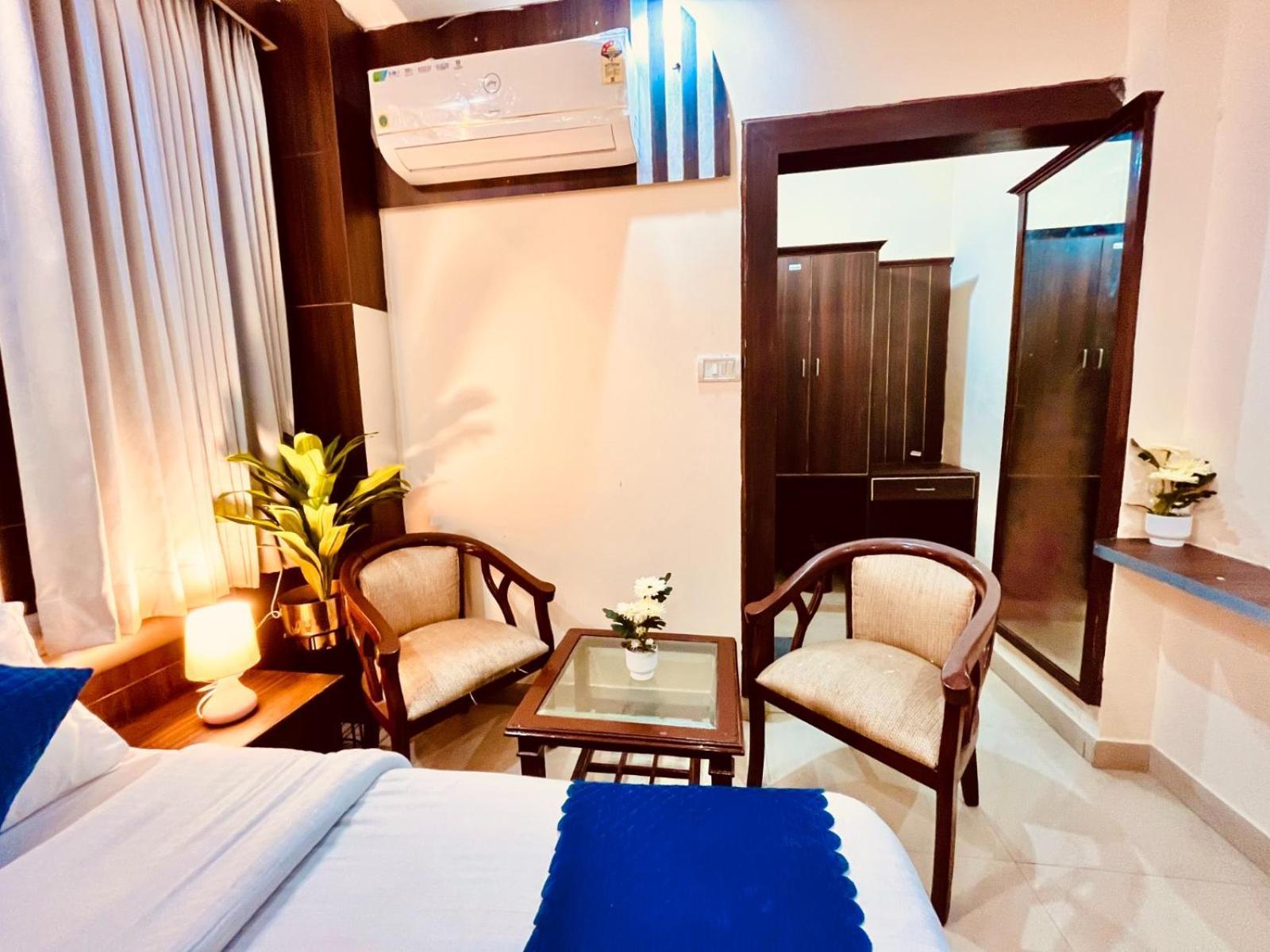 Hotel Ramawati Near Ganga Ghat ハリドワール エクステリア 写真